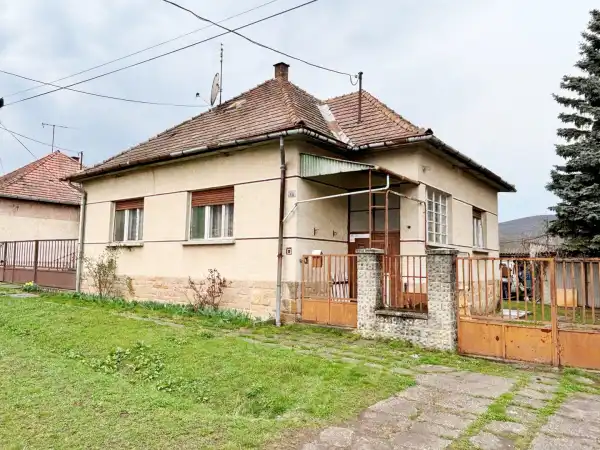 Eladó családi ház, Szokolya 2+1 szoba 82 m² 59 M Ft